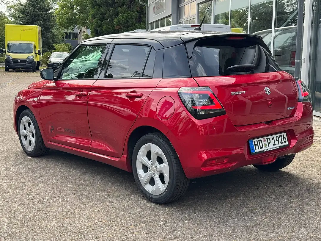 Suzuki Swift - Thumbnail 7