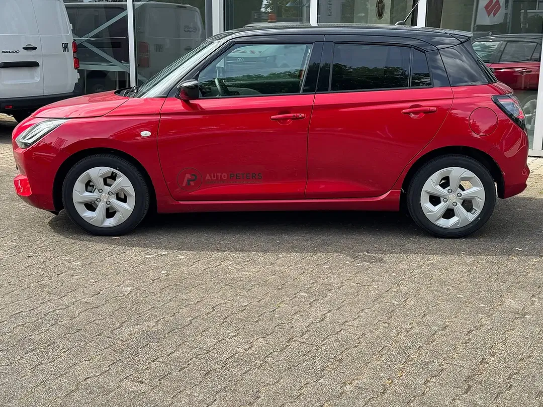 Suzuki Swift - Thumbnail 8