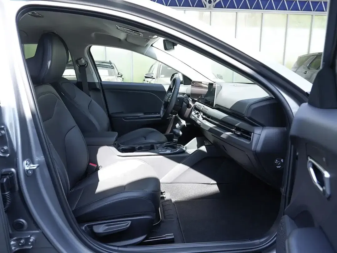 Kia K4 - Thumbnail 9