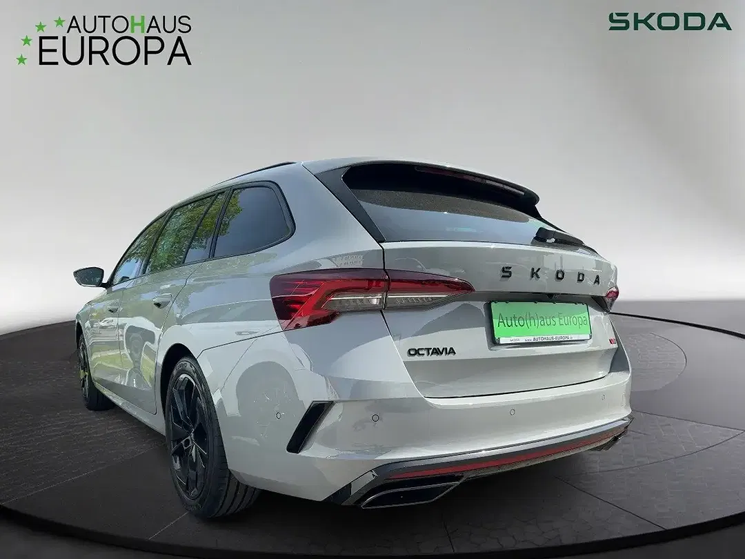 Skoda Octavia - Thumbnail 2