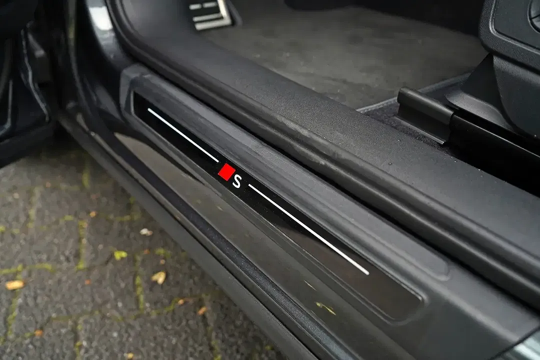 Audi SQ5 - Thumbnail 9