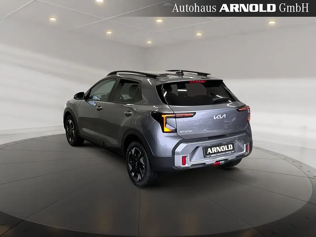 Kia Stonic - Thumbnail 3