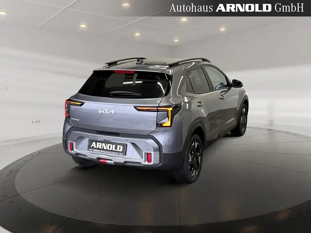 Kia Stonic - Thumbnail 4