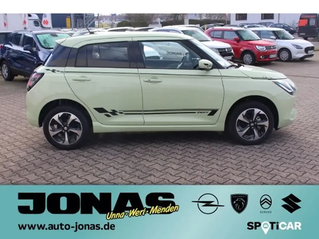 Suzuki Swift - Thumbnail 4