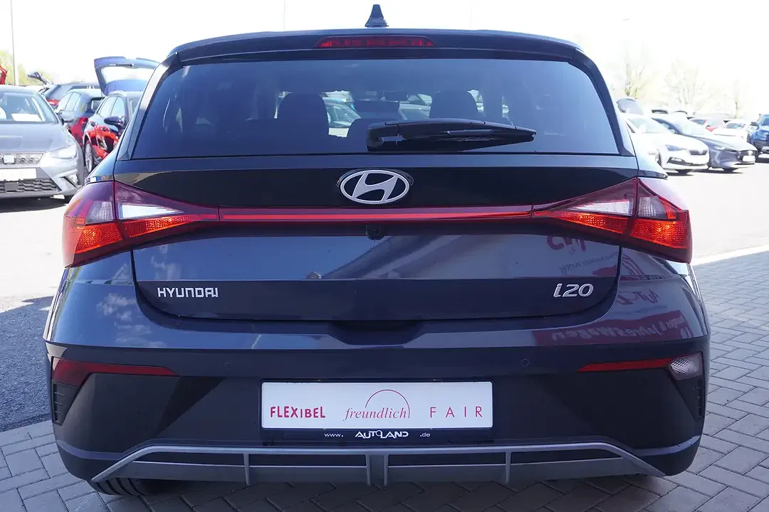 Hyundai i20 - Thumbnail 3