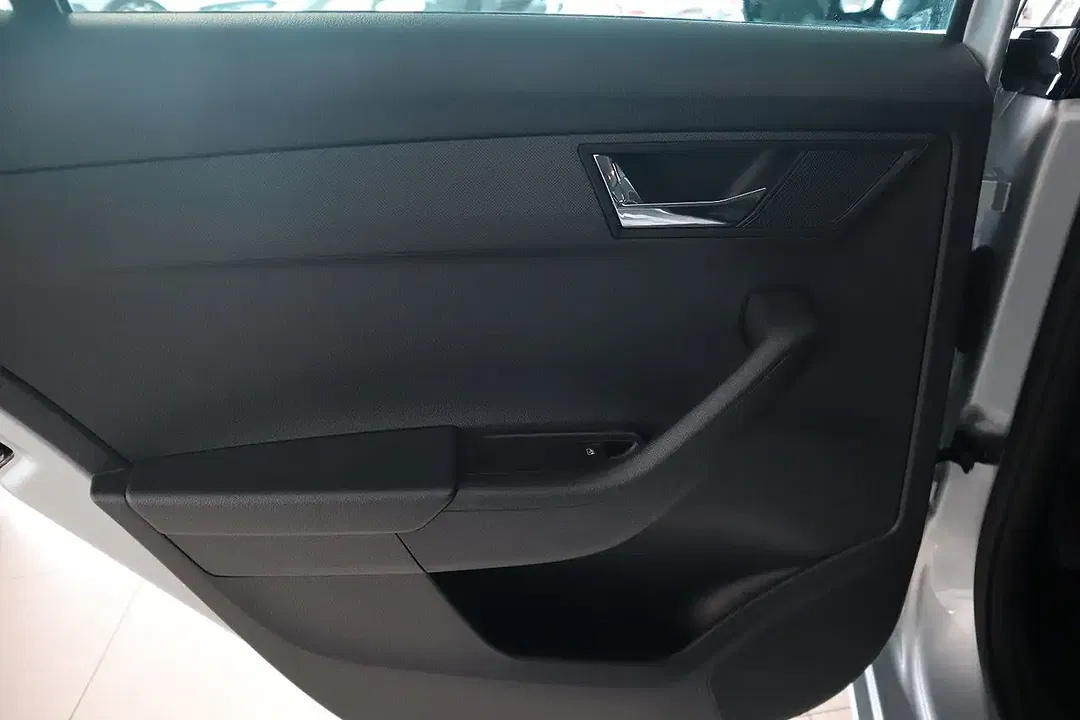Skoda Fabia - Thumbnail 11