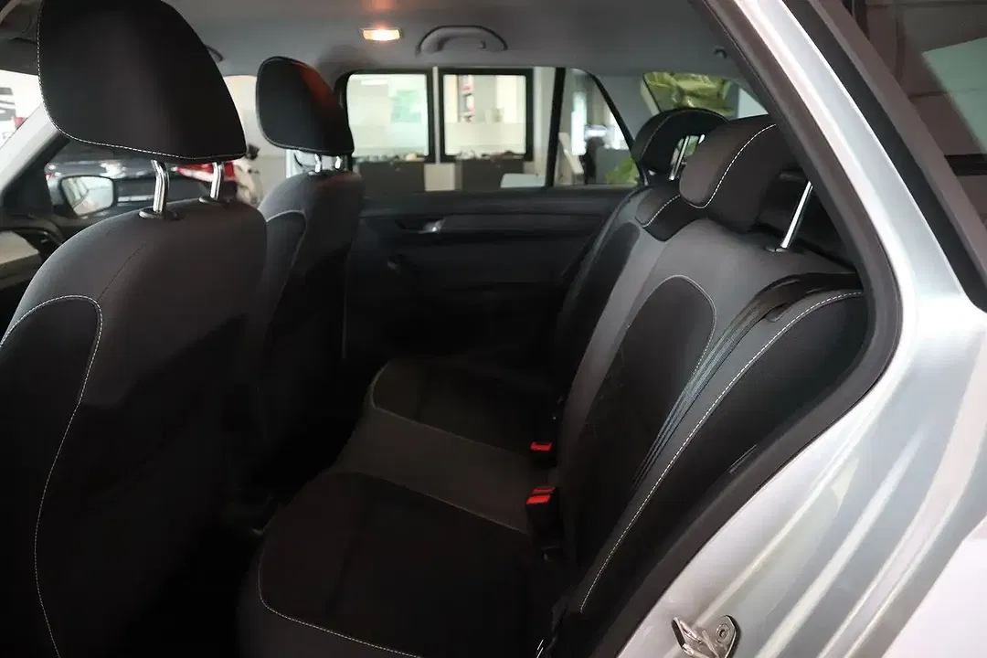 Skoda Fabia - Thumbnail 12