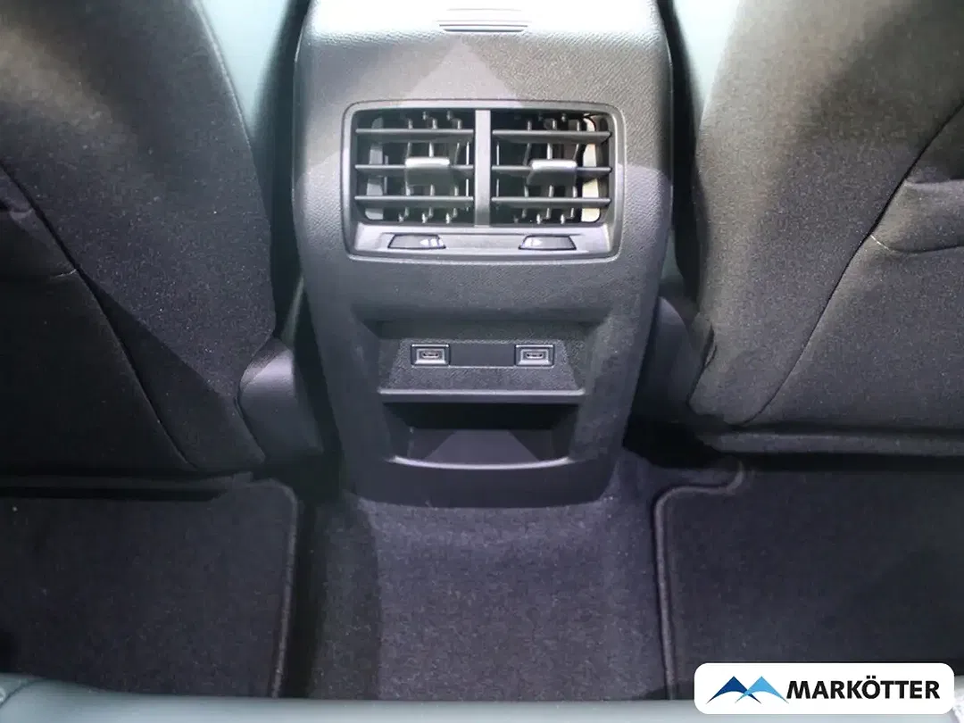 Peugeot 308 - Thumbnail 5