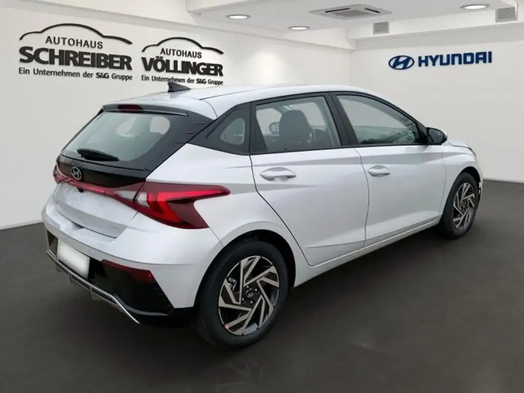 Hyundai i20 - Thumbnail 3