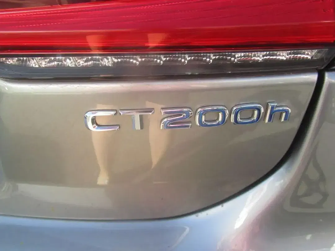 Lexus CT 200h - Thumbnail 5