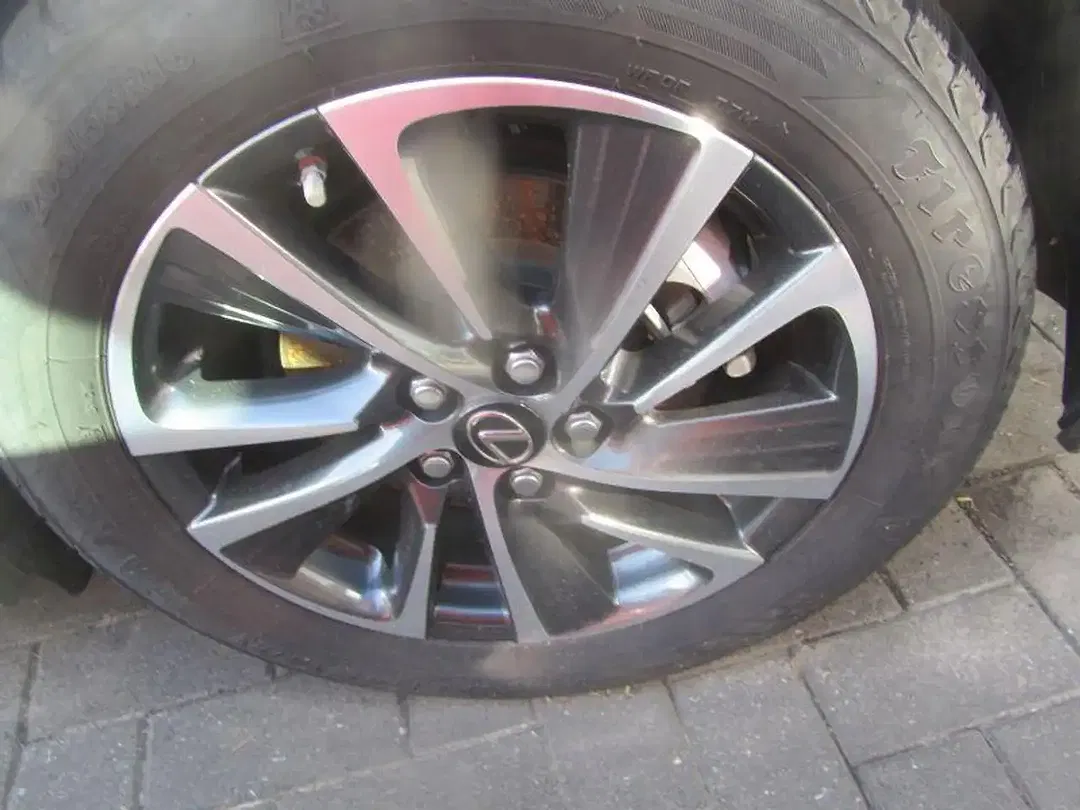 Lexus CT 200h - Thumbnail 6