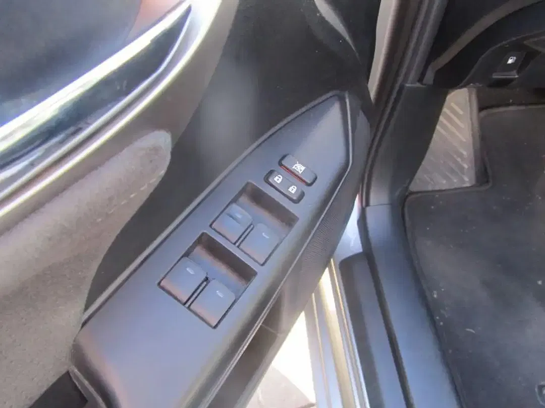 Lexus CT 200h - Thumbnail 9