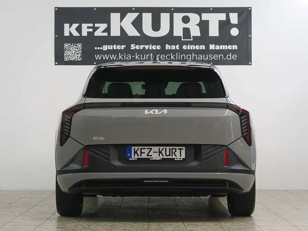Kia EV4 - Thumbnail 5