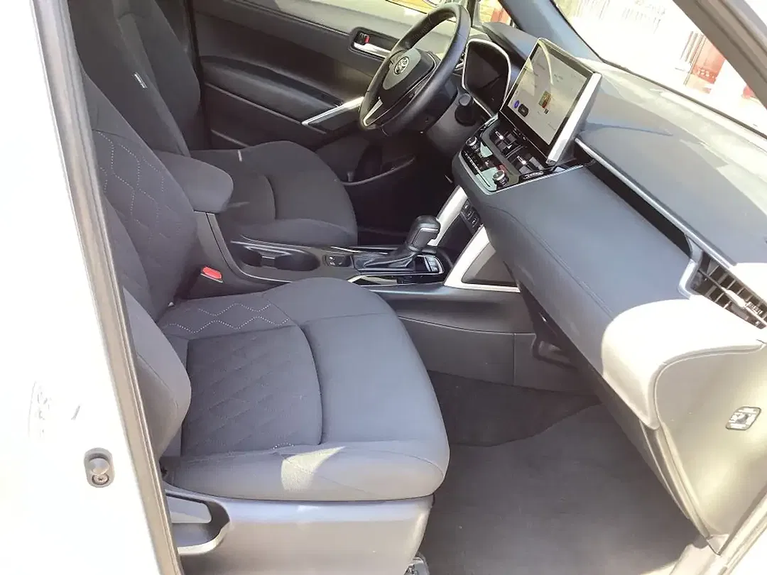 Toyota Corolla Cross - Thumbnail 10