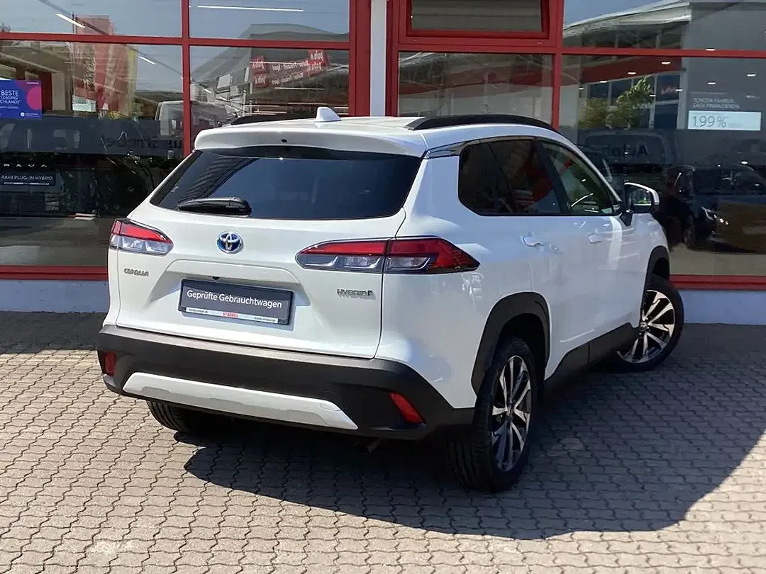 Toyota Corolla Cross - Thumbnail 3
