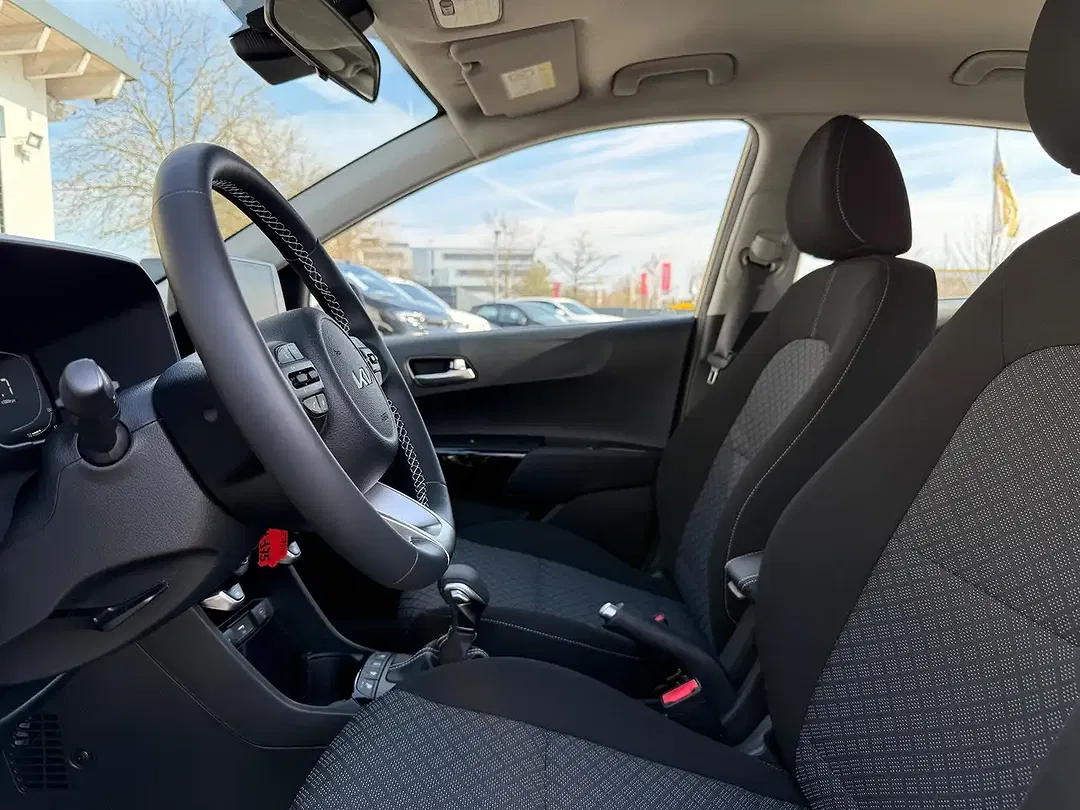 Kia Picanto - Thumbnail 5