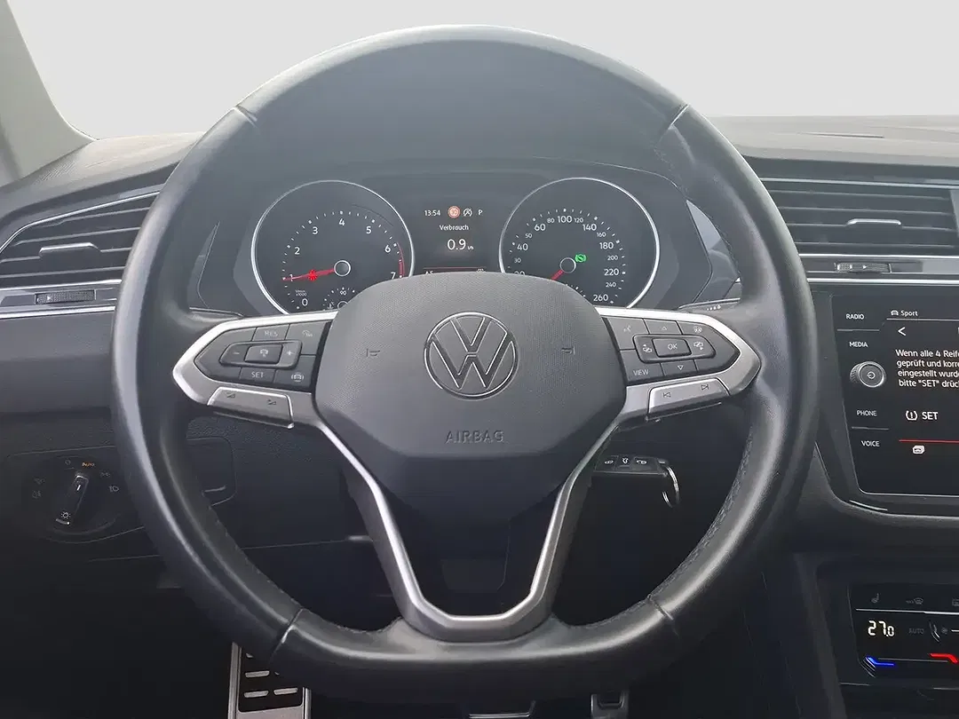 Volkswagen Tiguan - Thumbnail 11