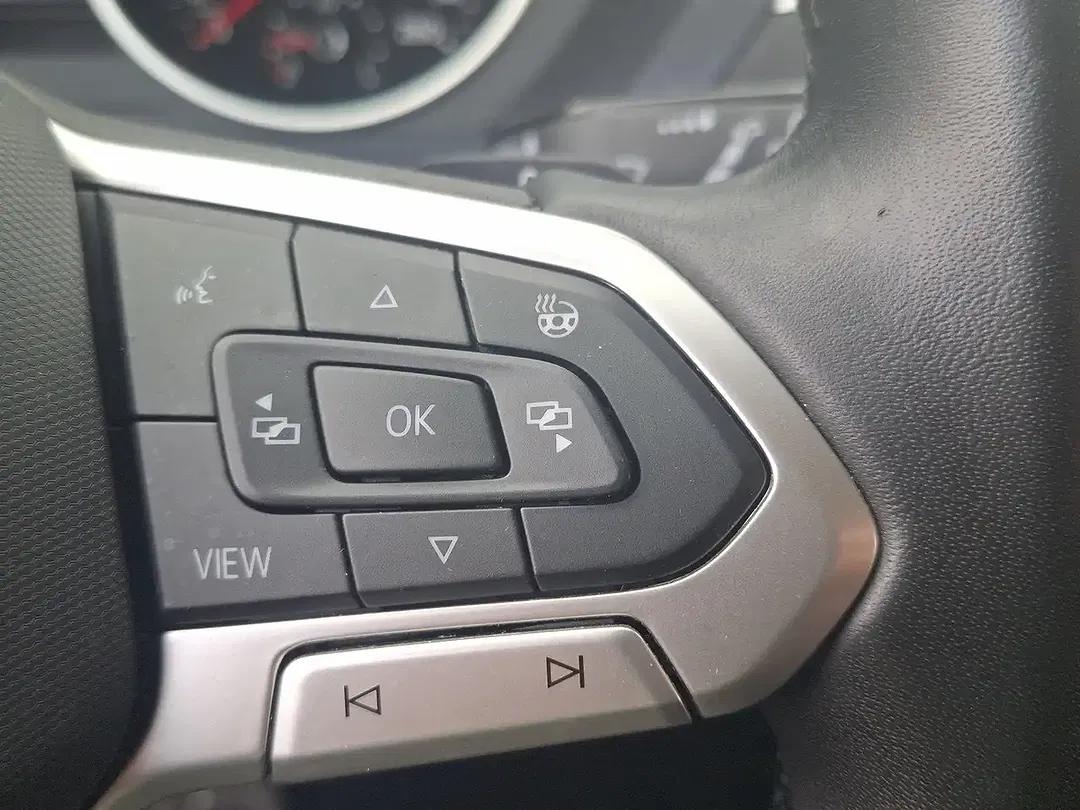 Volkswagen Tiguan - Thumbnail 17