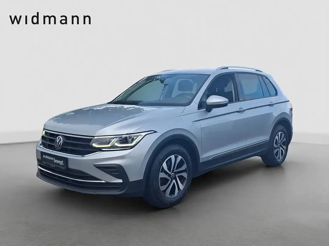 Volkswagen Tiguan - Thumbnail 2