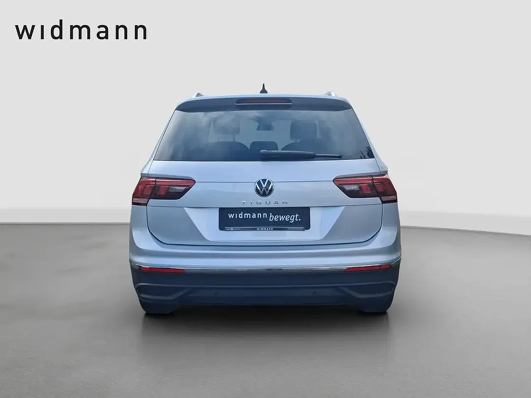 Volkswagen Tiguan - Thumbnail 5