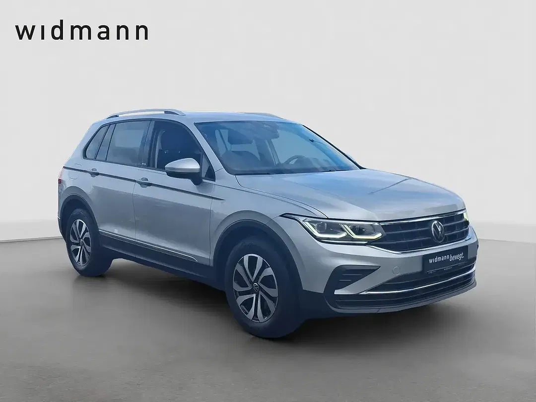Volkswagen Tiguan - Thumbnail 8