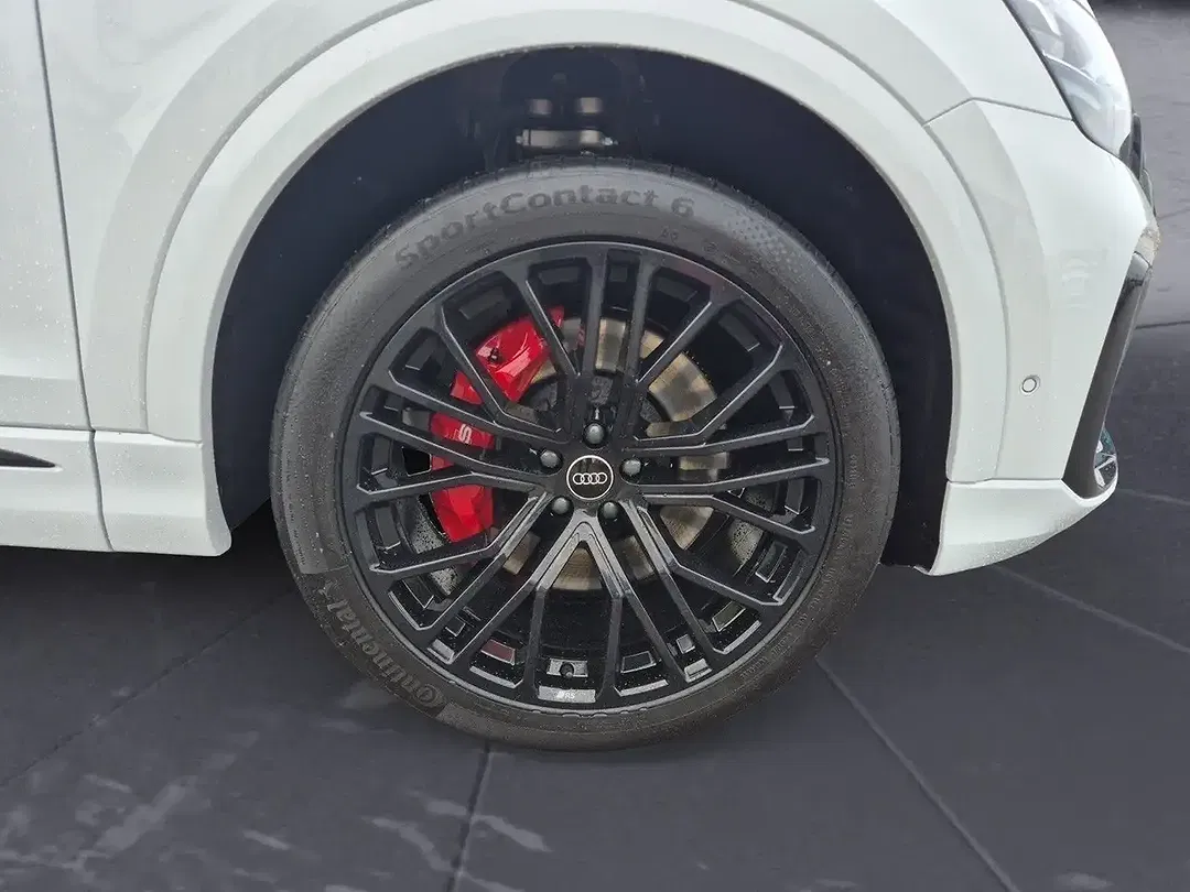 Audi SQ8 - Thumbnail 9