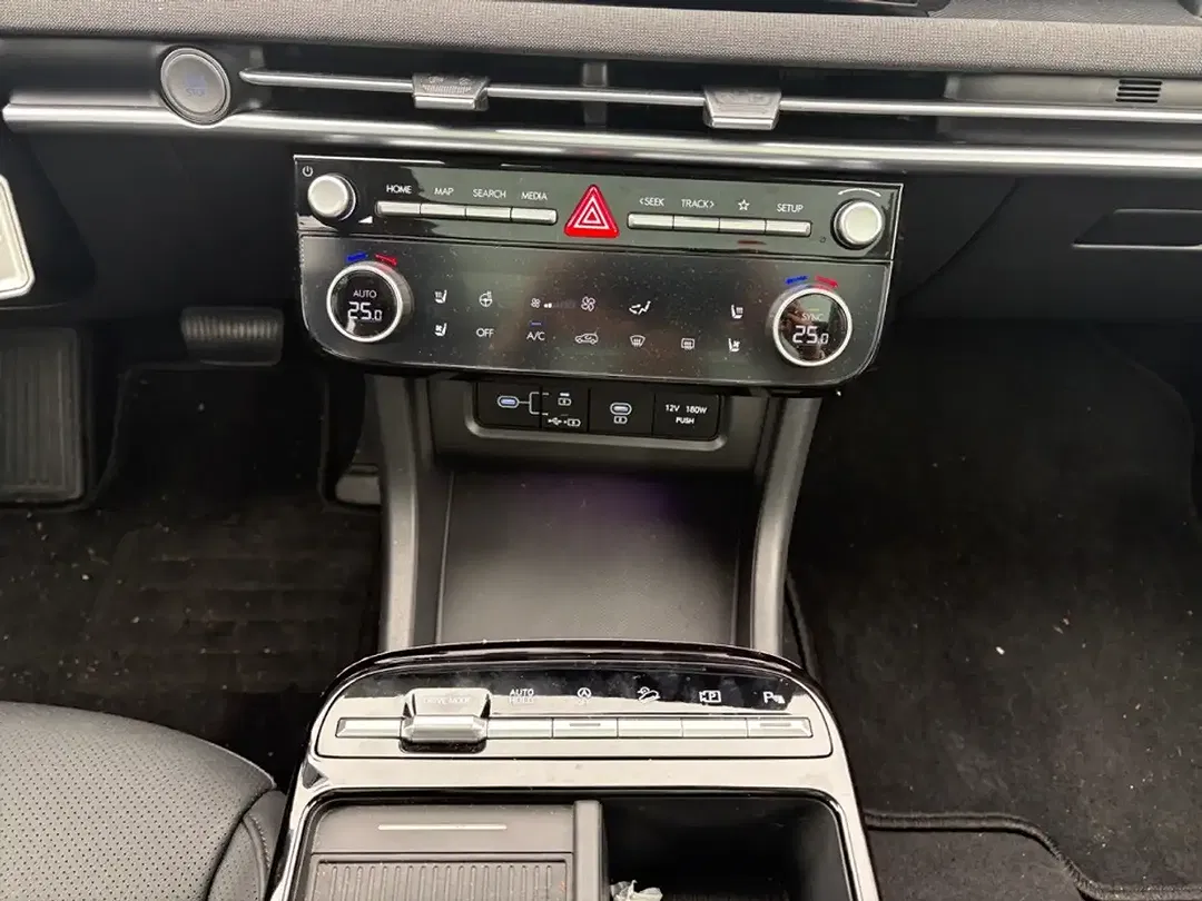Hyundai TUCSON - Thumbnail 11