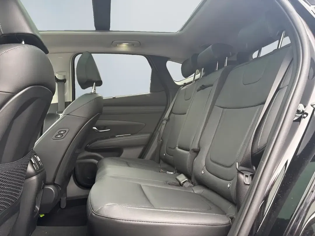 Hyundai TUCSON - Thumbnail 13