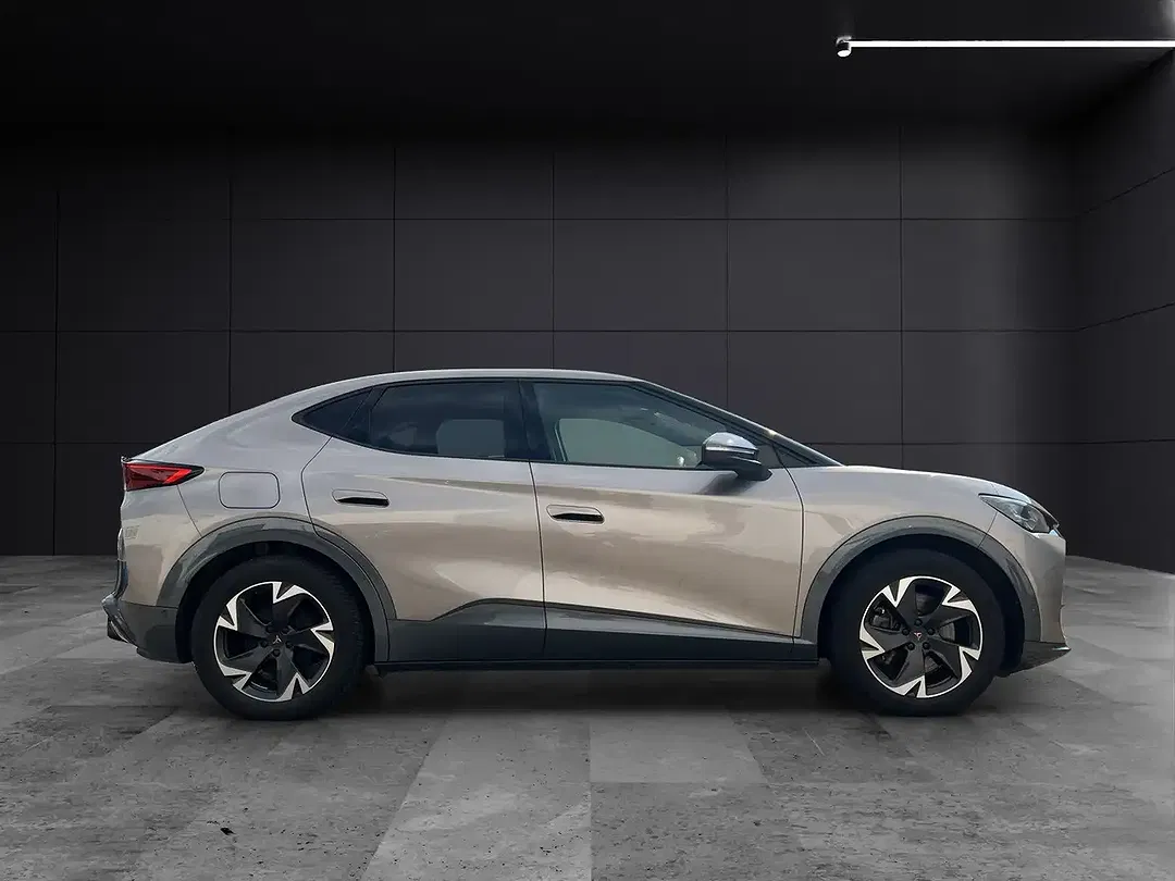 CUPRA Tavascan - Thumbnail 5