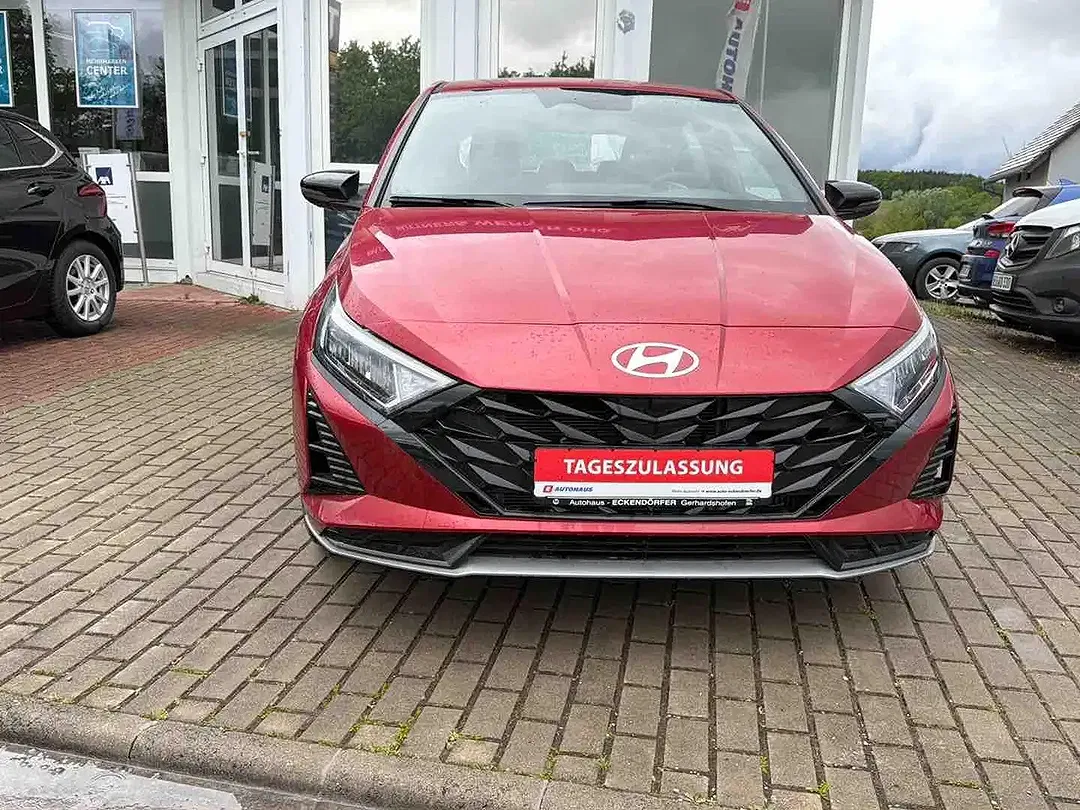 Hyundai i20 - Thumbnail 2