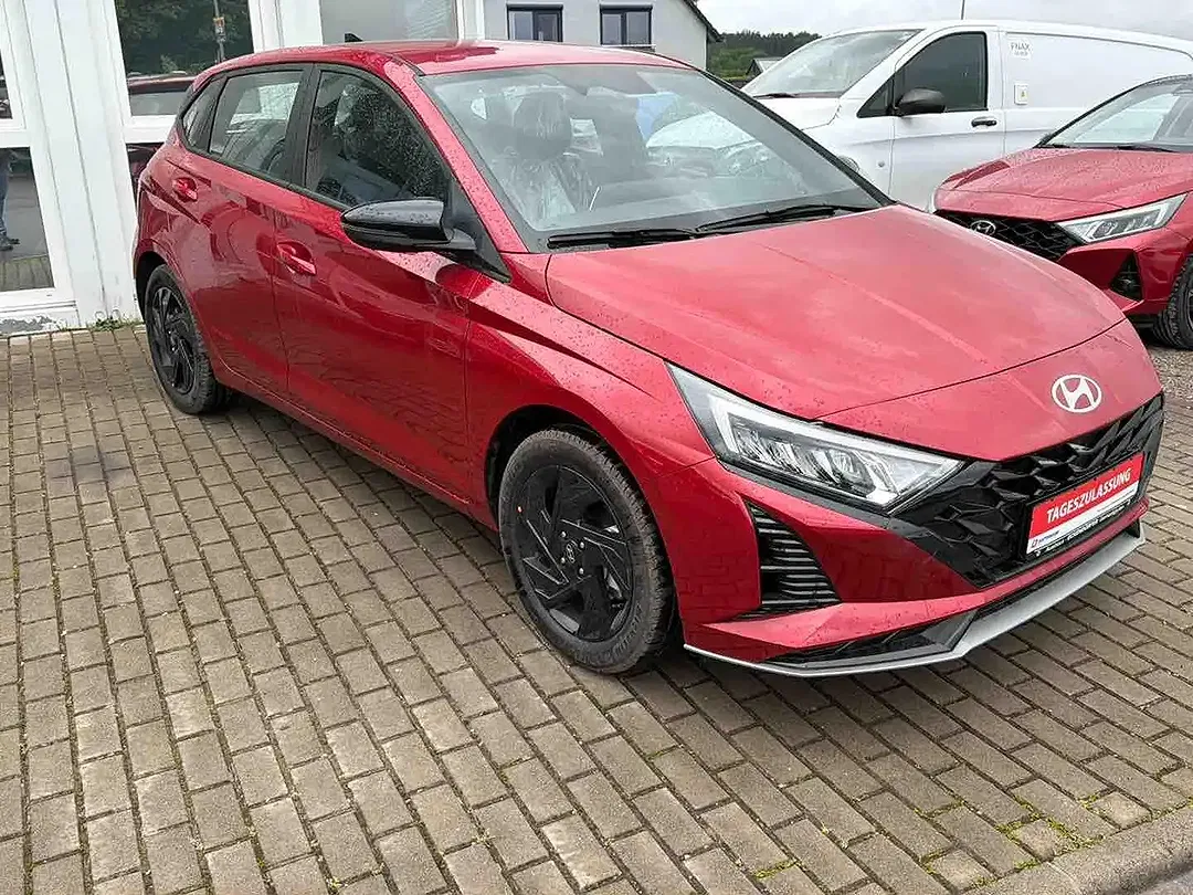 Hyundai i20 - Thumbnail 3