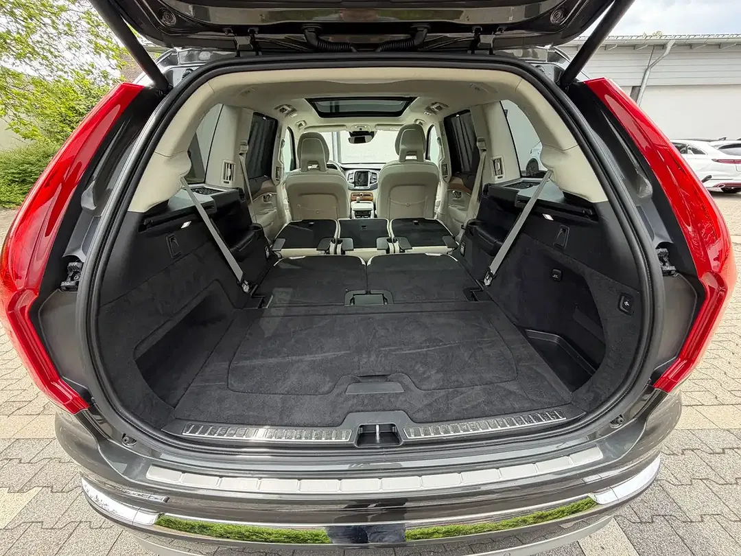 Volvo XC90 - Thumbnail 14