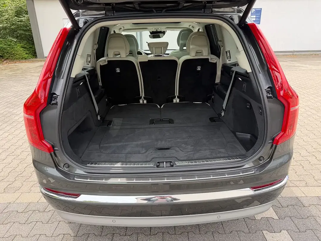 Volvo XC90 - Thumbnail 15