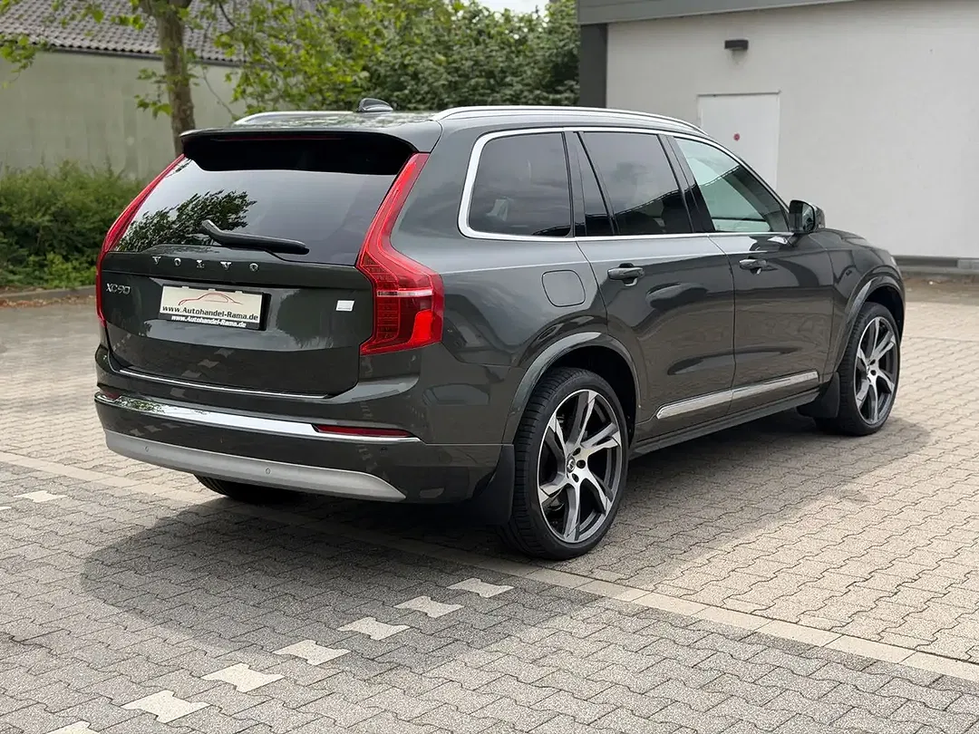 Volvo XC90 - Thumbnail 6