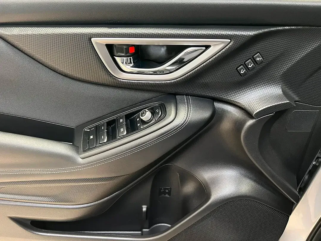 Subaru Forester - Thumbnail 10