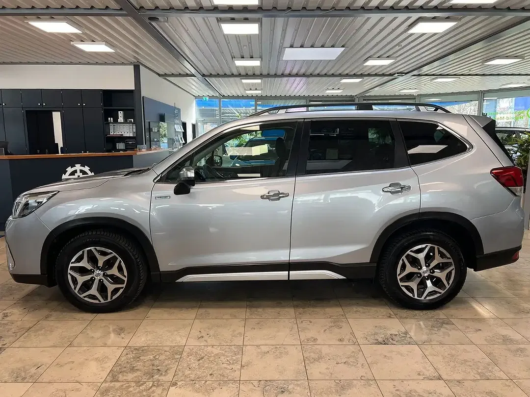 Subaru Forester - Thumbnail 2