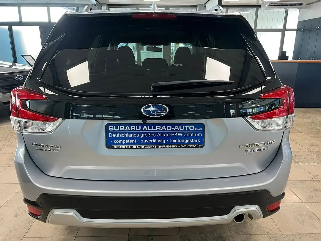 Subaru Forester - Thumbnail 4