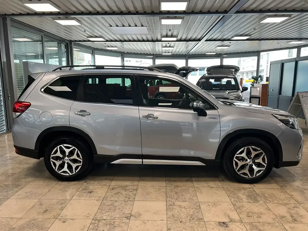 Subaru Forester - Thumbnail 6