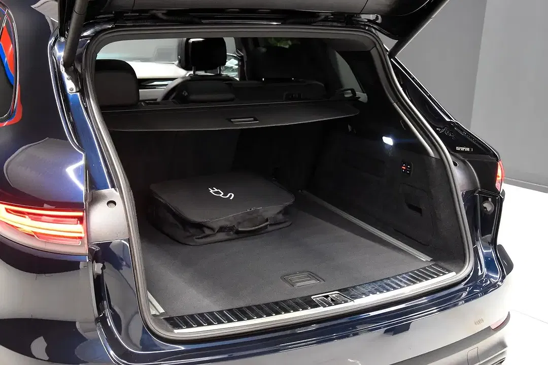 Porsche Cayenne - Thumbnail 6