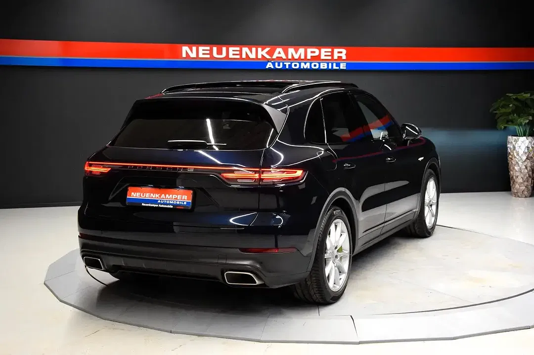 Porsche Cayenne - Thumbnail 9
