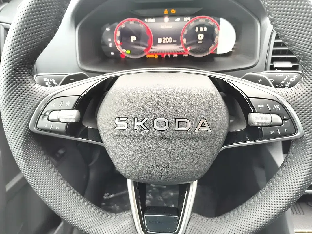 Skoda Karoq - Thumbnail 13