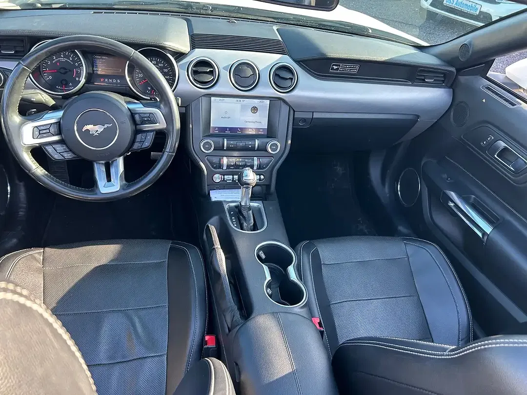 Ford Mustang - Thumbnail 10