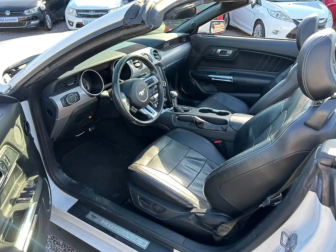 Ford Mustang - Thumbnail 7