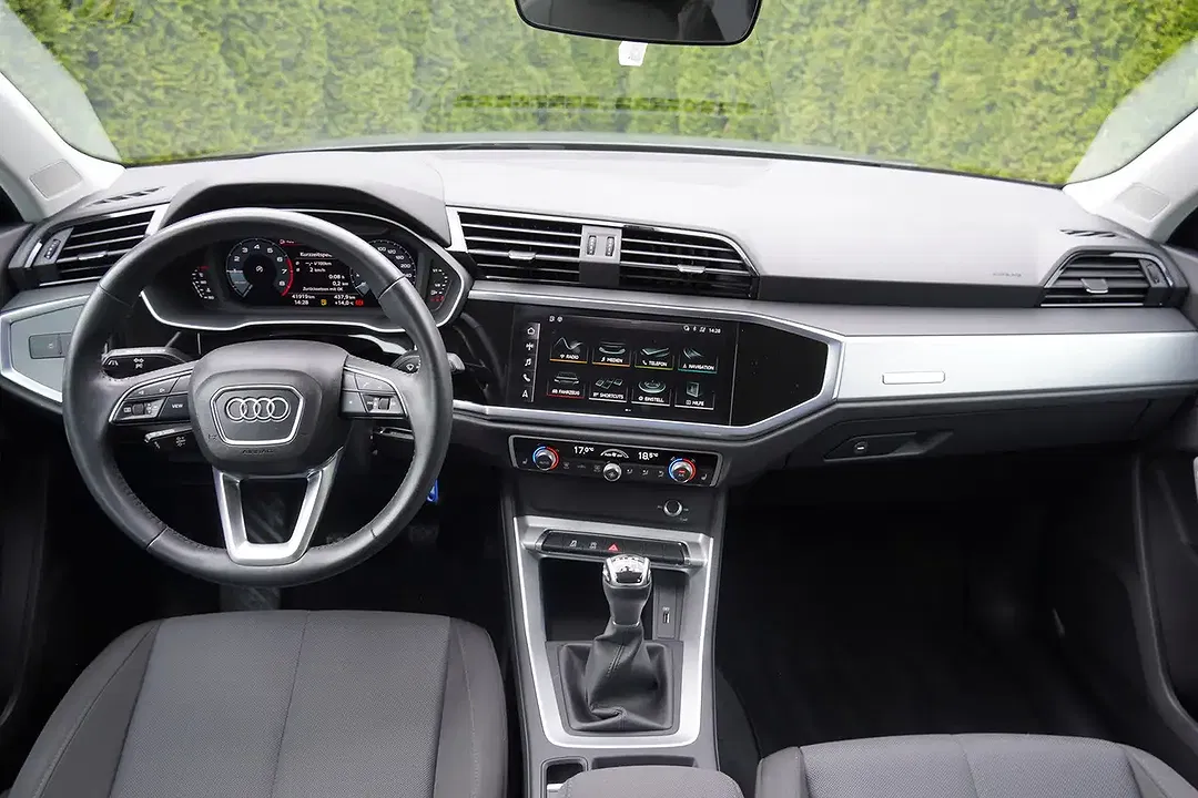 Audi Q3 - Thumbnail 10