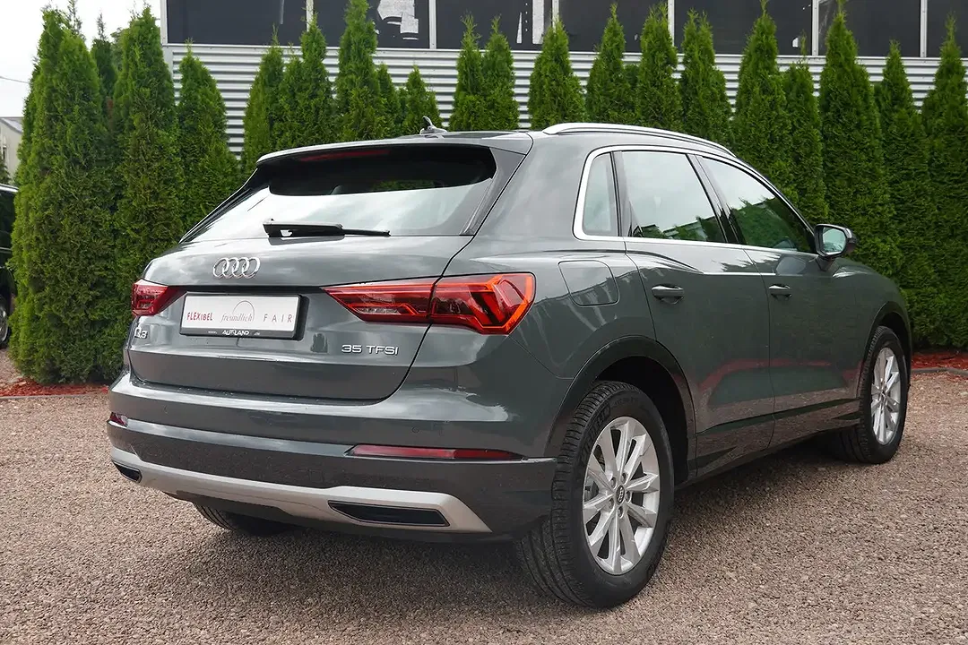 Audi Q3 - Thumbnail 8