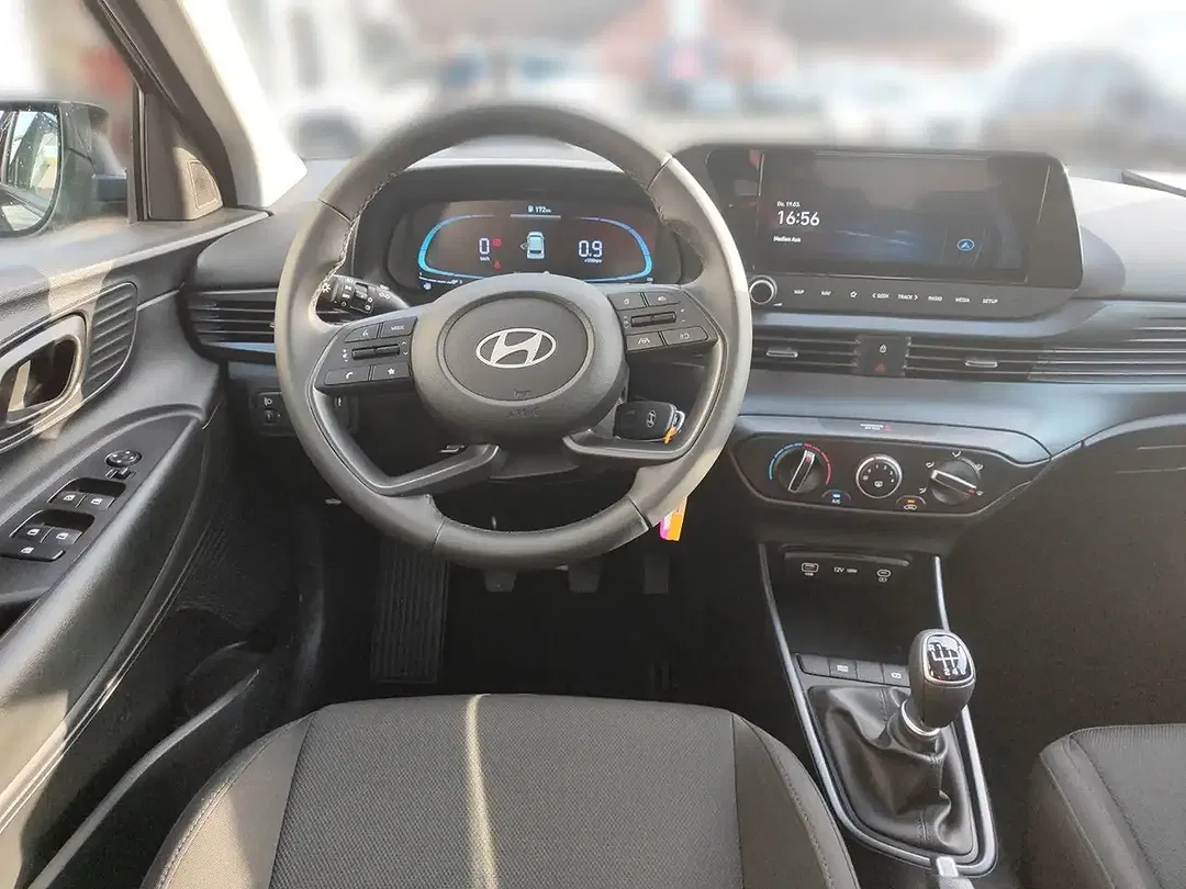 Hyundai i20 - Thumbnail 10