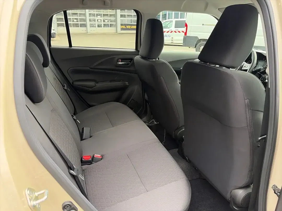 Suzuki Swift - Thumbnail 10