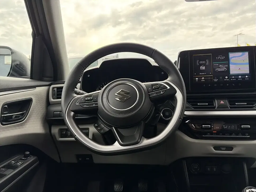 Suzuki Swift - Thumbnail 14