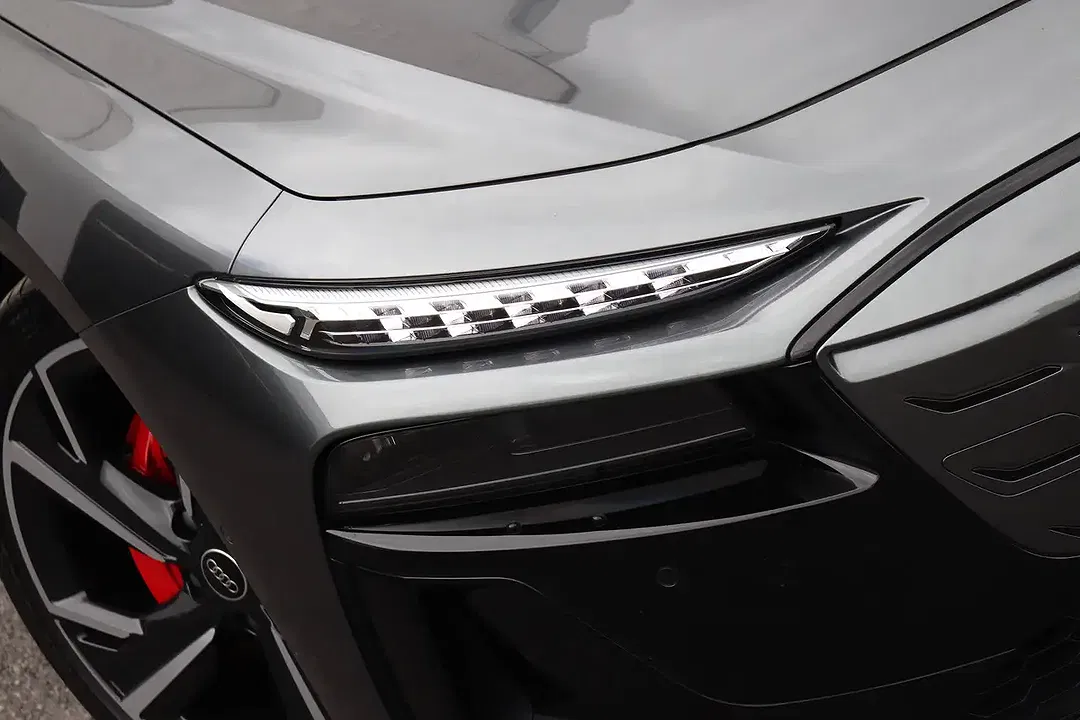Audi A6 e-tron - Thumbnail 4