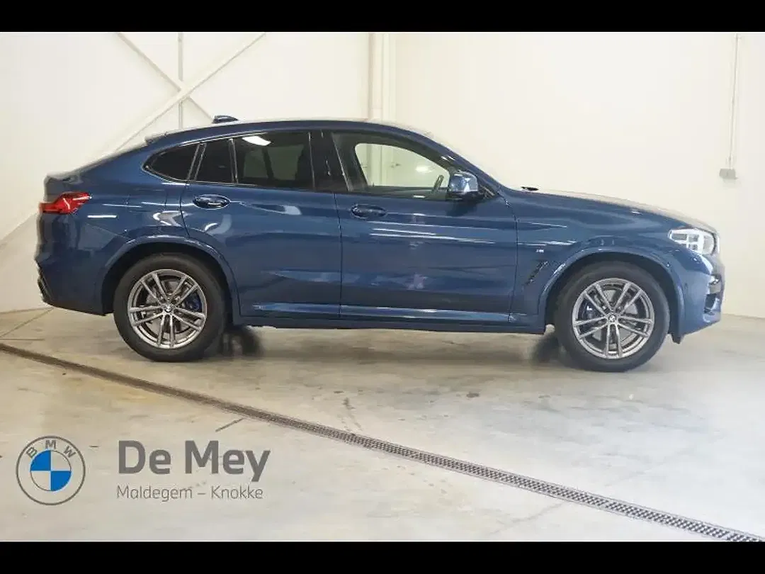 BMW X4 - Thumbnail 3